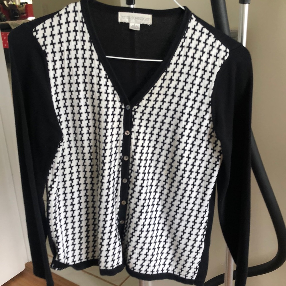 Petite Sophisticate sweater in great condition